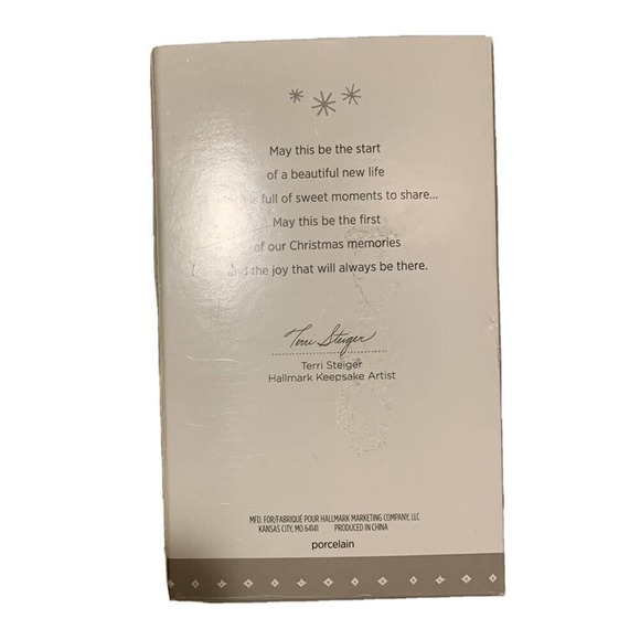 NEW Hallmark Keepsake 2015 Porcelain Wedding Cake Christmas Tree Ornament in Box - Picture 3 of 6